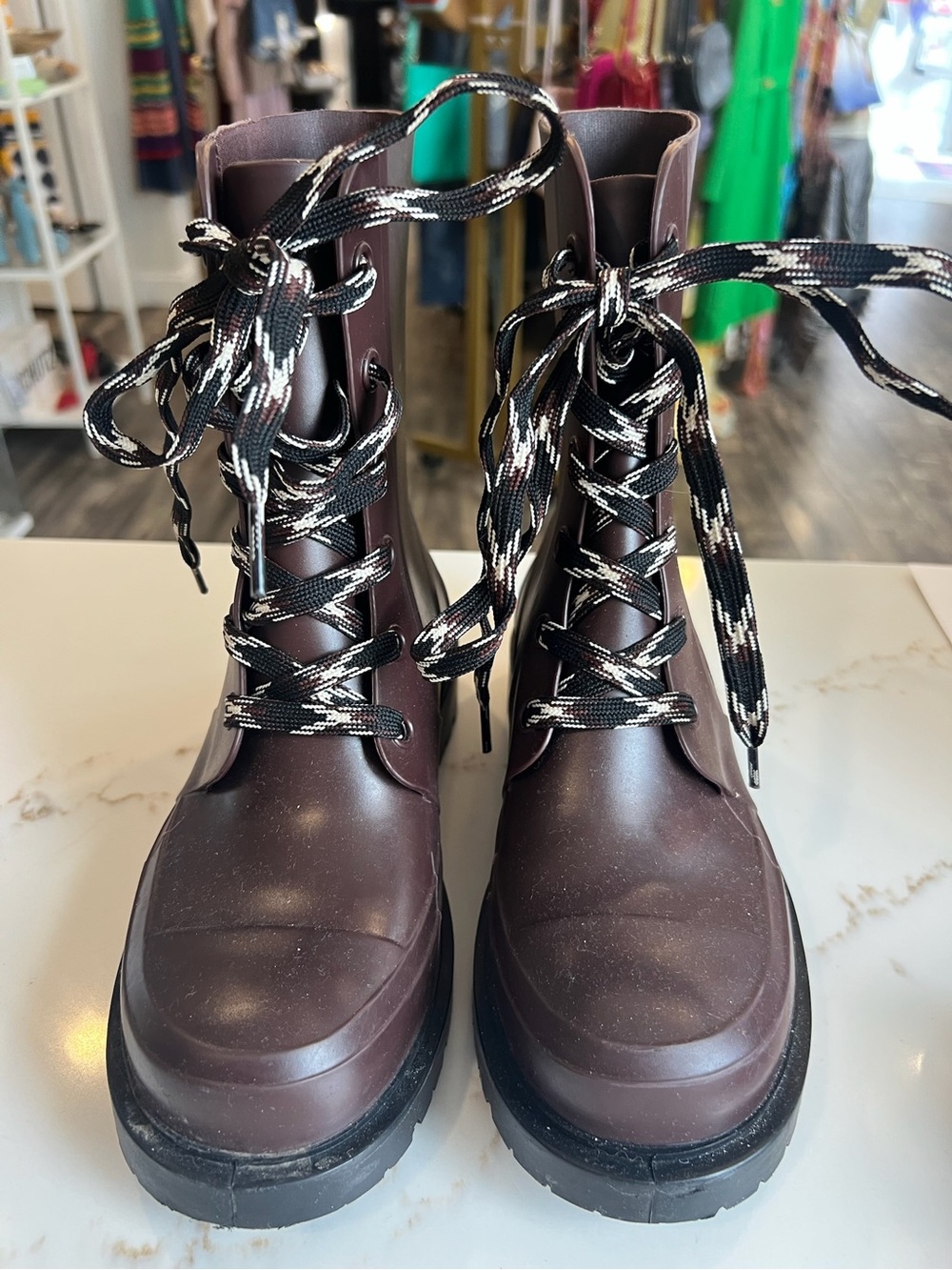 Cougar Women's Lace-Up Boots in Dark Brown with Contrast Laces